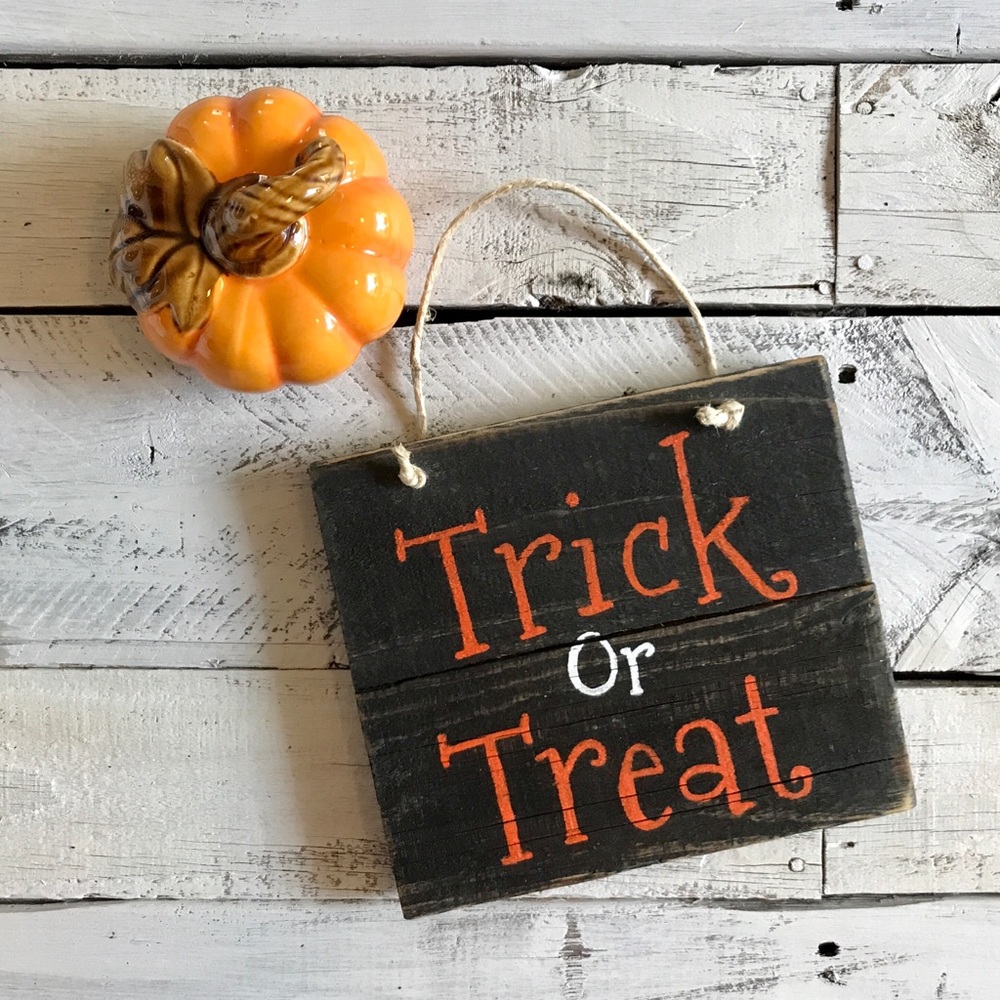 Reclaimed Wood Halloween Porch Sign